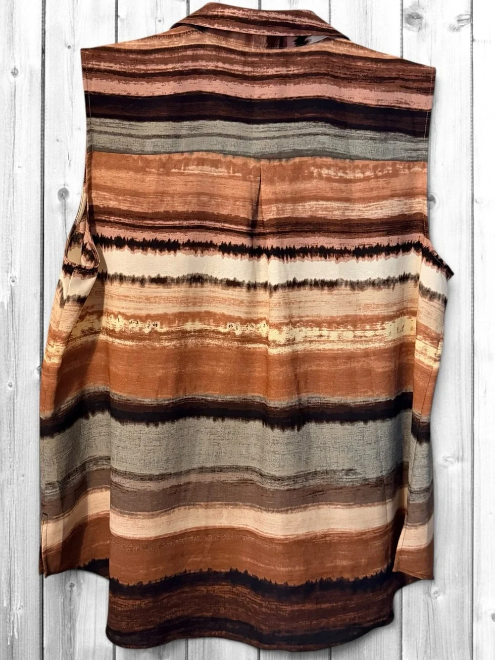 🌼Investments Striped Sleeveless Button-Down Shirt in Brown Multi